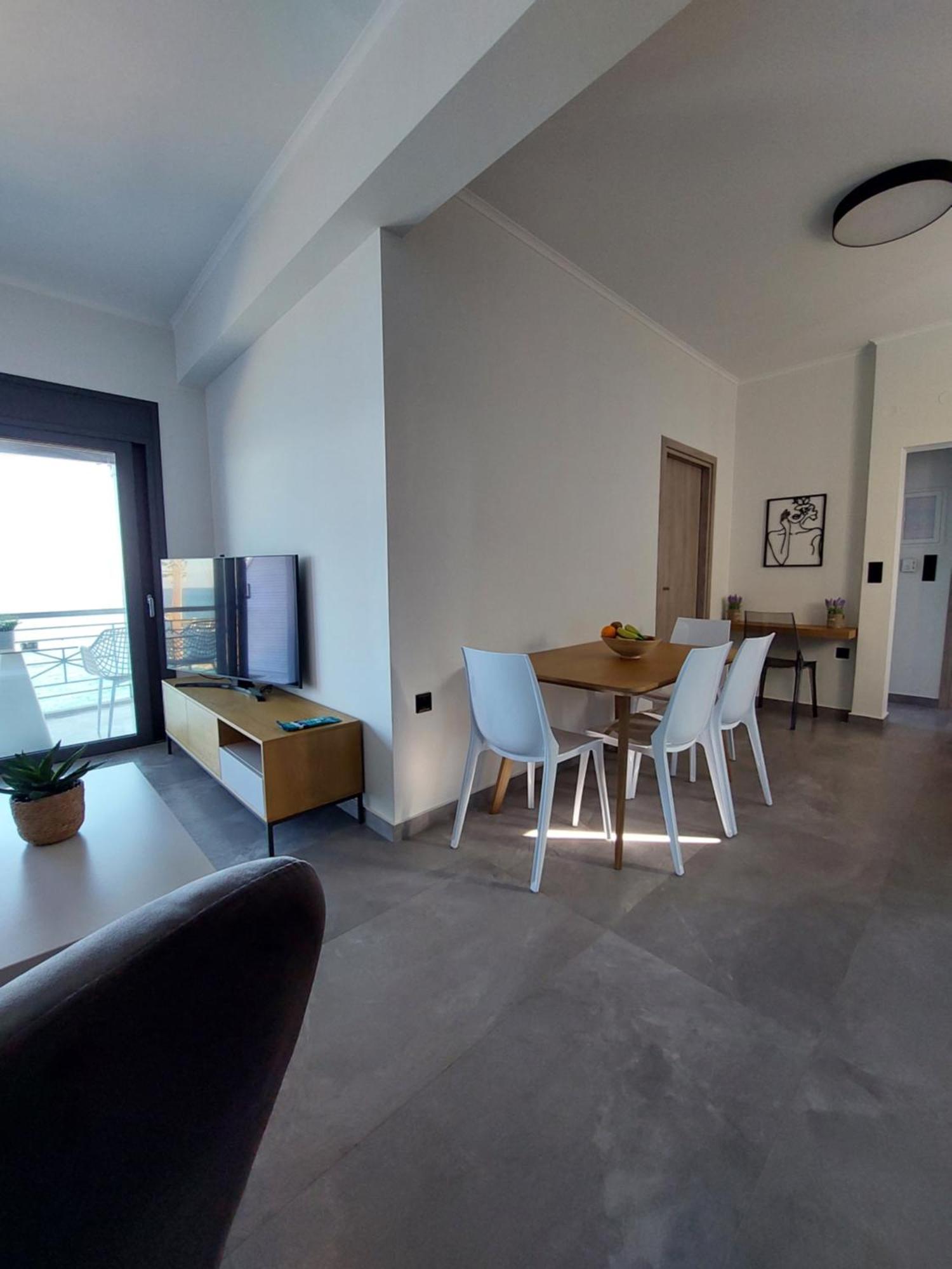 Christellie Luxury Apartment Kiáton Exteriér fotografie